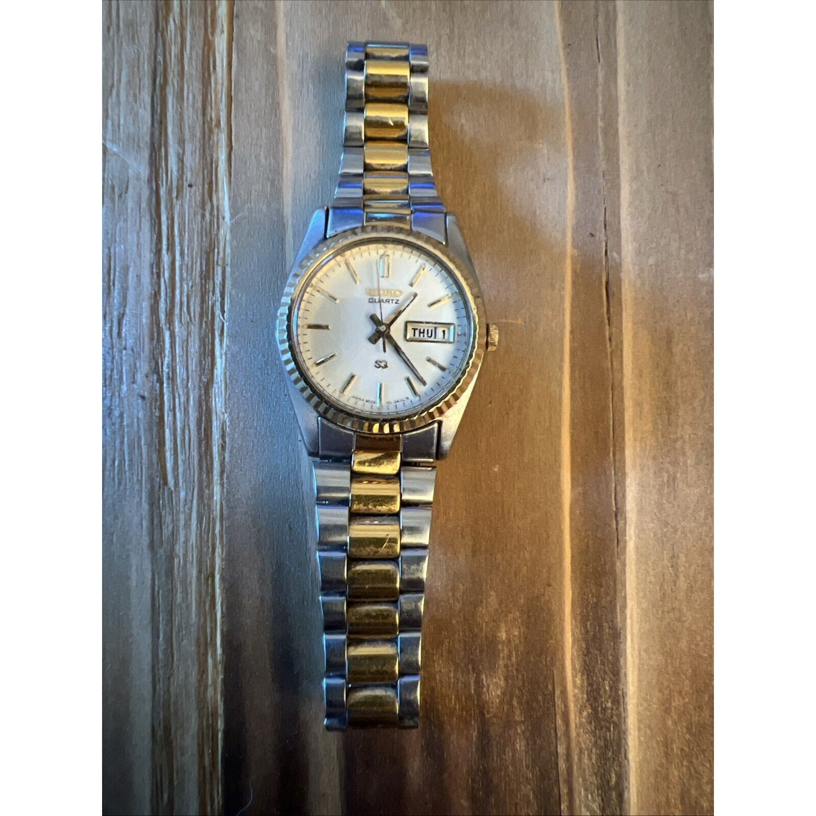Vtg Seiko Sq Watch Women 25mm White Dial Two Tone Daydate 3e230a69 Defect
